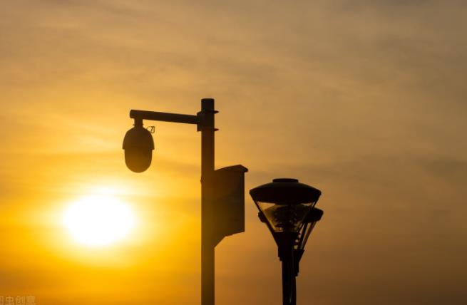 廣龍鑫絕密揭露！安裝監控的三大“隱形坑”，90%家庭正被收割！